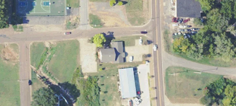 2865 Hwy 51st S