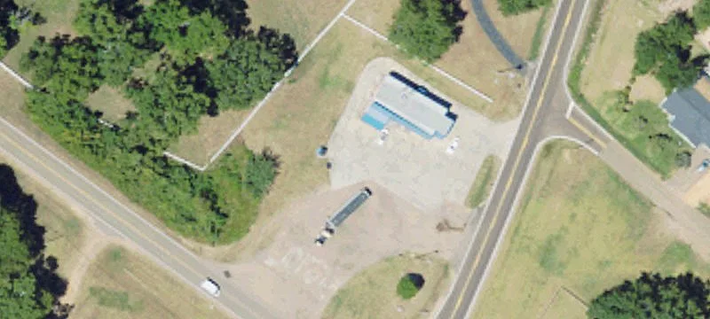 2099 Hwy 51st NE