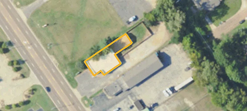 8840 Hwy 51st N