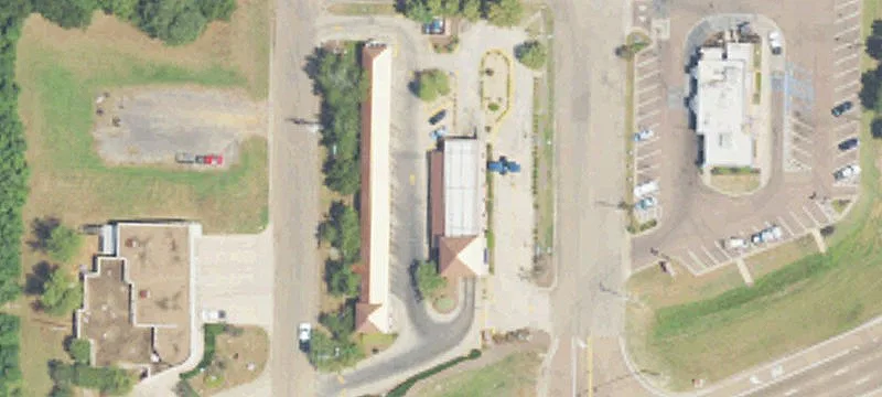 3510 Lakeland Dr