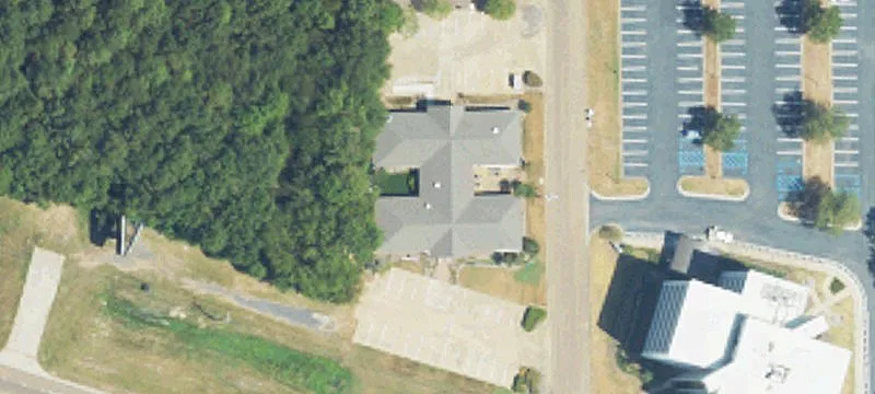 2500 Lakeland Dr