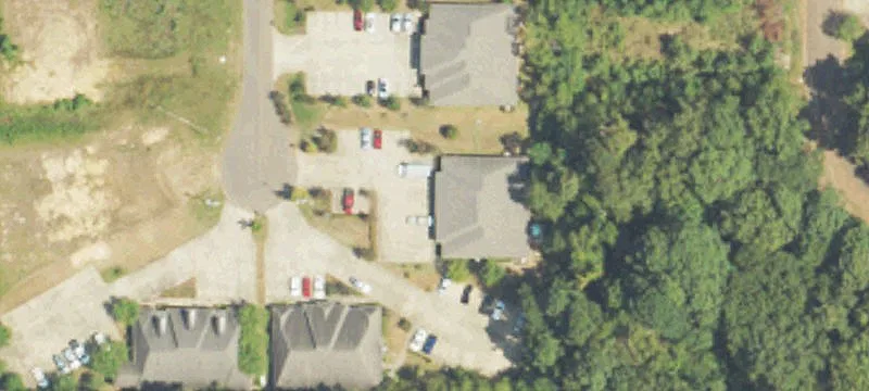 582 Lakeland E Dr