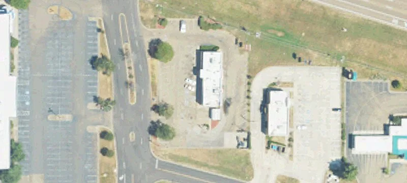 2325 Lakeland Dr