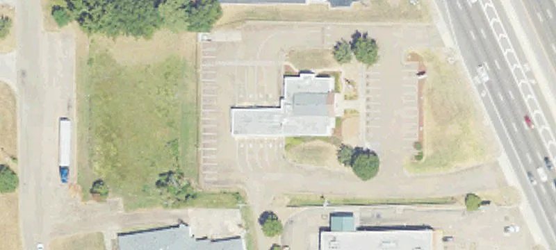 1185 Hwy 49th S