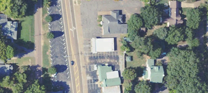 2260 Hwy 51st S