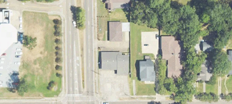 301 College St