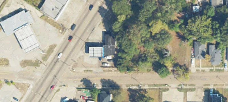 1124 University Blvd