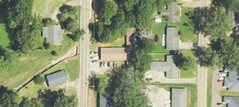 800 Neal St