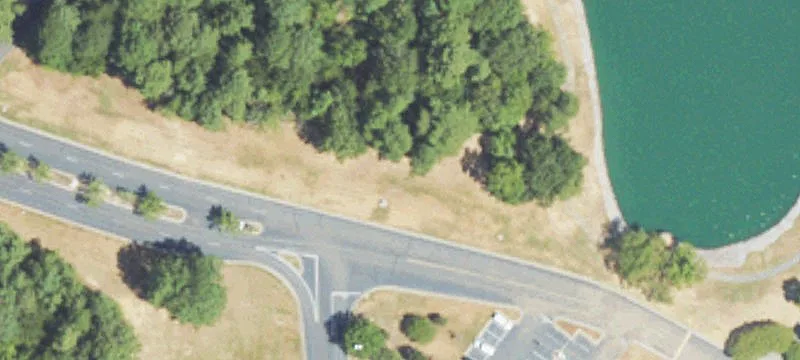 500 Clinton Ctr Dr