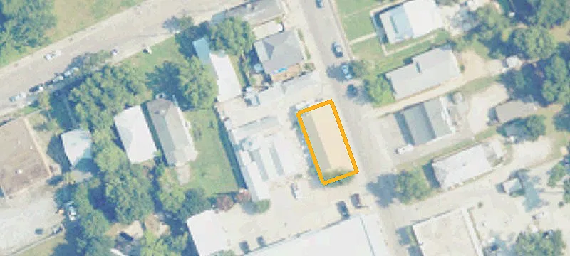 133 Davis Ave