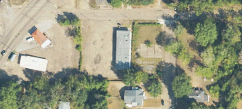 711 Hooker St