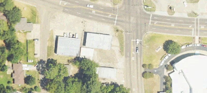 705 Raymond Rd