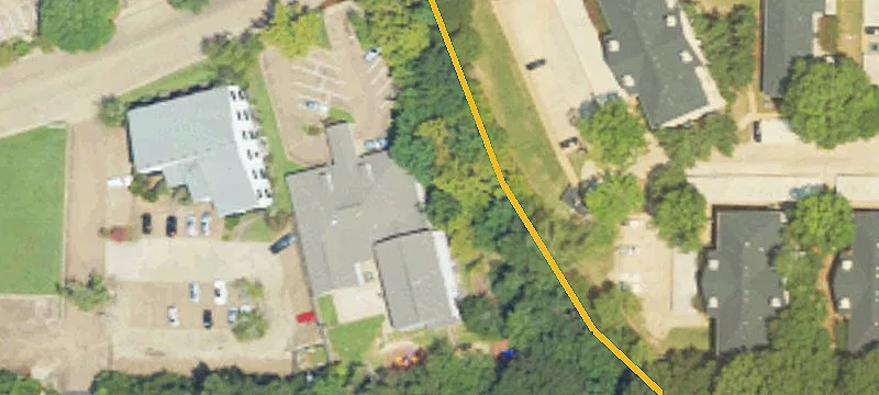21 Northtown Dr