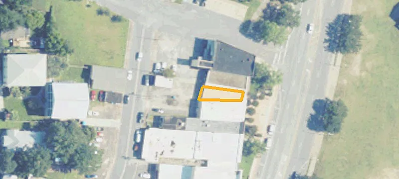 5013 Main St