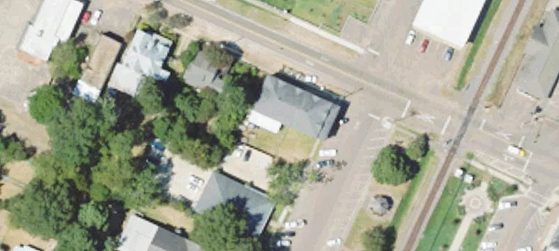 100 Railroad S Ave