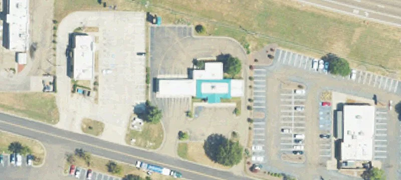 2351 Lakeland Dr