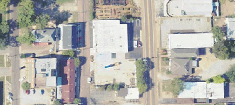 2445 Hwy 51st S