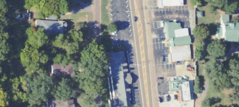 2285 Hwy 51st S