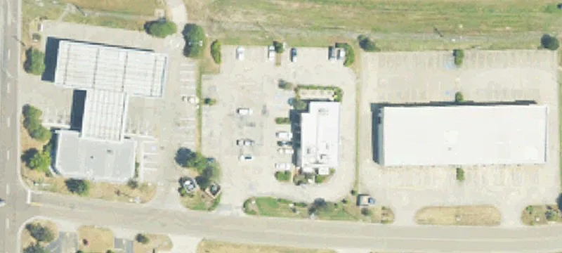 2451 Lakeland Dr