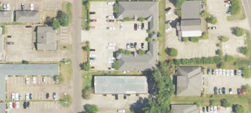 630 Lakeland E Dr