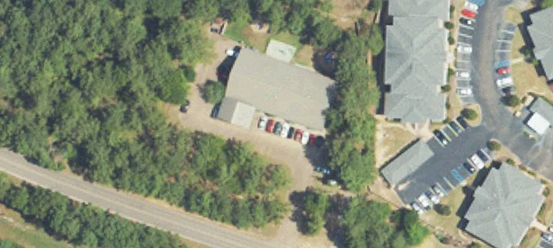 602 Luckney Rd