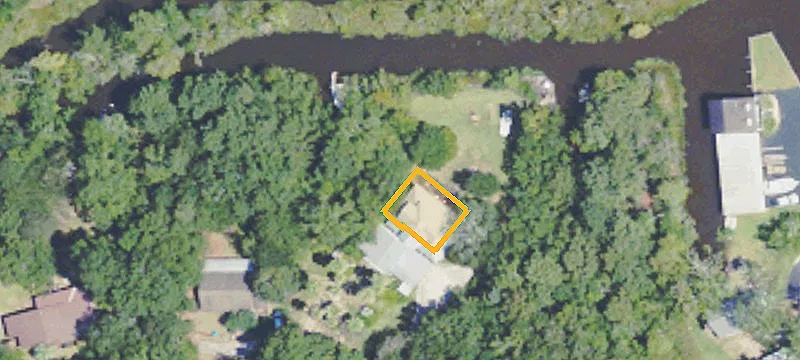 1112 Lucas Rd