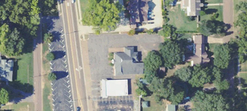 2240 Hwy 51st S