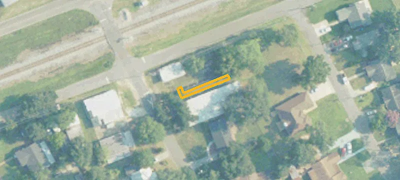 820 Lewis Ave