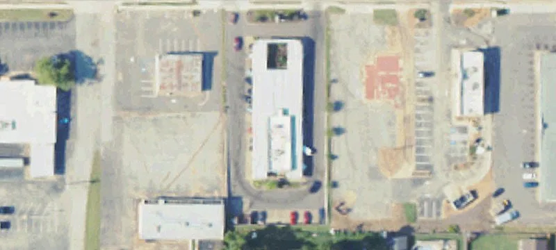 1185 Main St