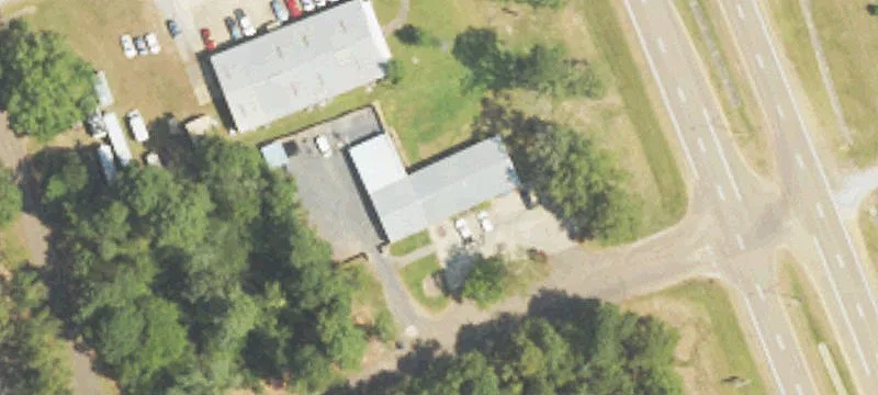 703 Airport N Rd
