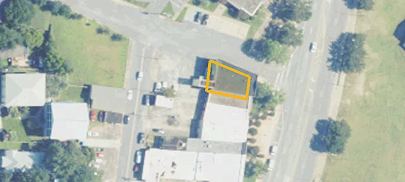 5015 Main St