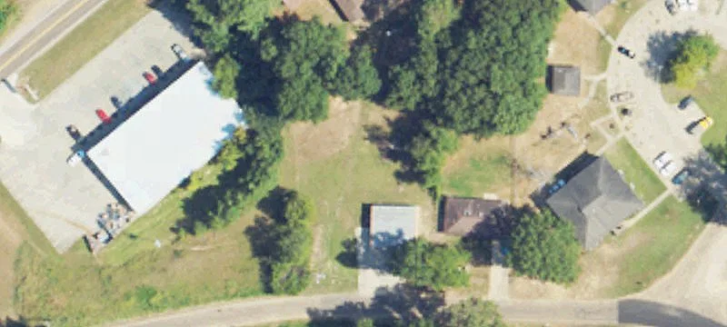609 Cemetery Rd