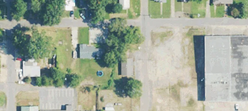 102 10th Ave