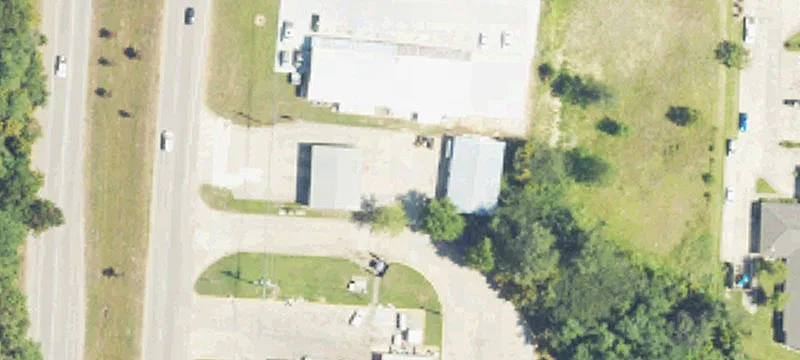 600 Hwy 61st N