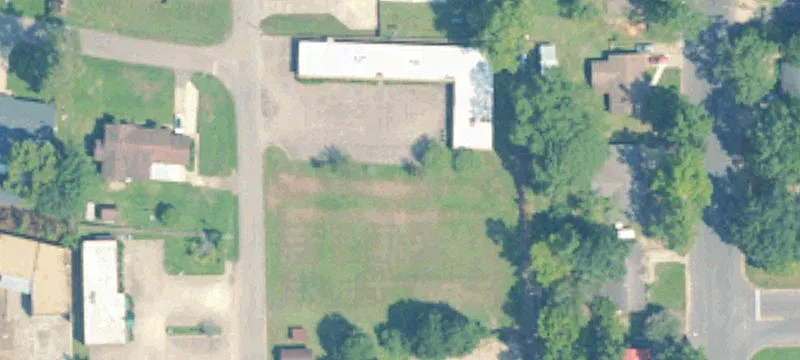 116 Lawrence Dr