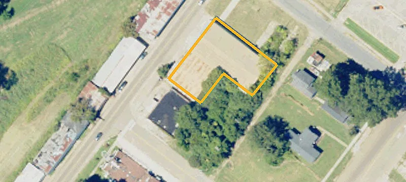 608 Main St