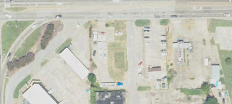 1205 Hwy 82nd E