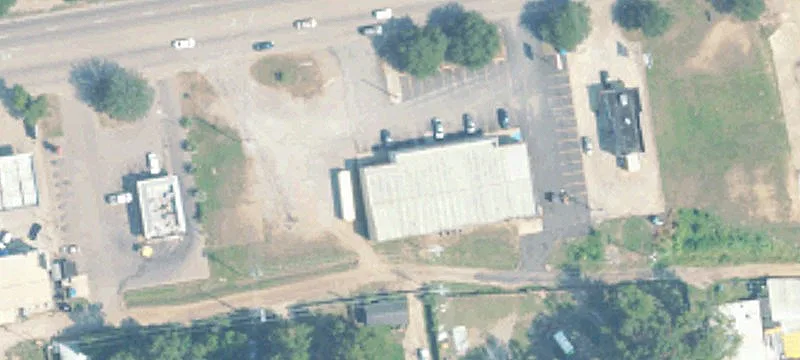 1412 Main St