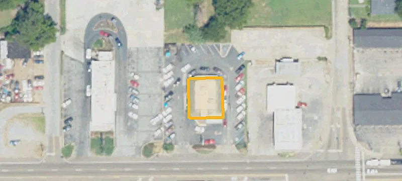 1716 Hwy 82nd E