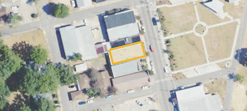 512 Main St