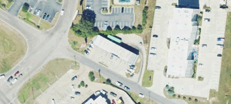 513 Azalea Dr
