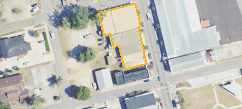 418 Main St