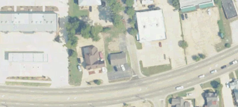 1218 Main St