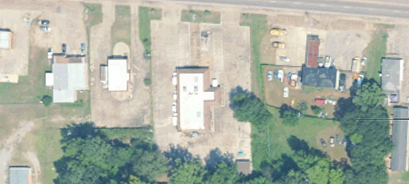 2516 Main St