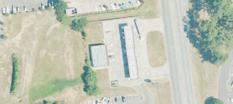 1598 Hwy 15th N