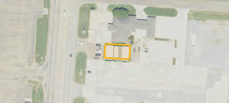 1652 Hwy 1st S