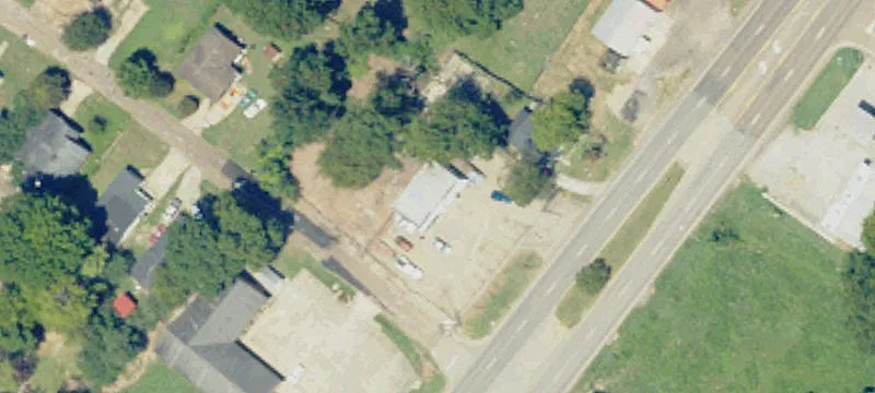 749 Hwy 82nd W