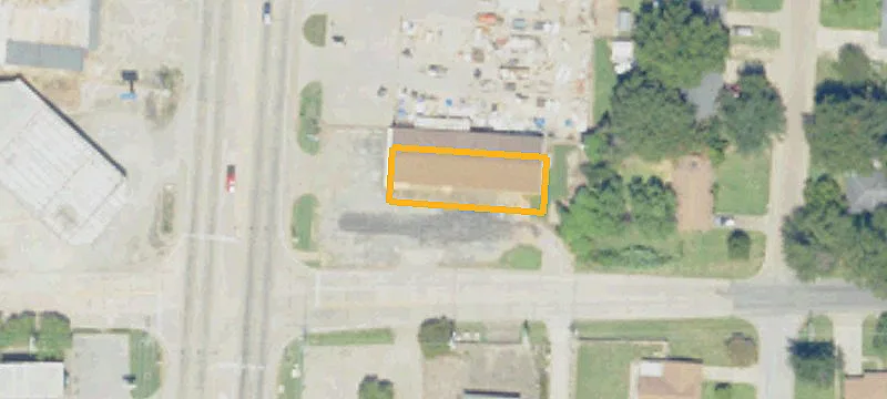 1570 Hwy 1st S