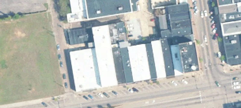 411 Main St