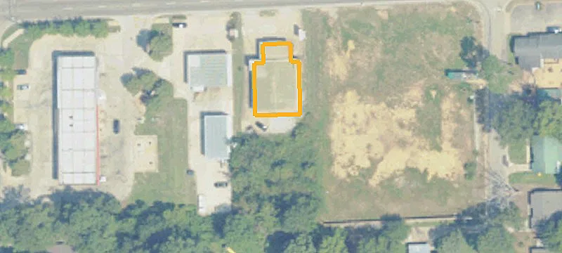 2233 Main St